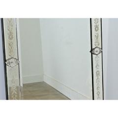 Italian 19th Century Venetian Mirror in Rectangular Frame - 4645694