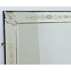 Italian 19th Century Venetian Mirror in Rectangular Frame - 4645700