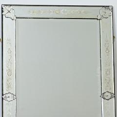 Italian 19th Century Venetian Mirror in Rectangular Frame - 4645711