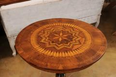 Italian 19th Century Walnut and Birch Marquetry Center Table with Tripod Base - 3550083
