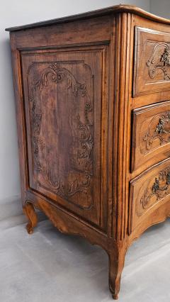 Italian Antique Luigi XV Chest of Drawers in Solid Walnut 1750s - 3954060