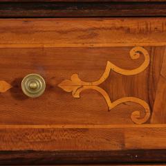 Italian Baroque Chest of Drawers Circa 1700 - 2107387