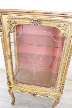 Italian Baroque Style Carved and Gilded Wood Elegant Vitrine - 4209478