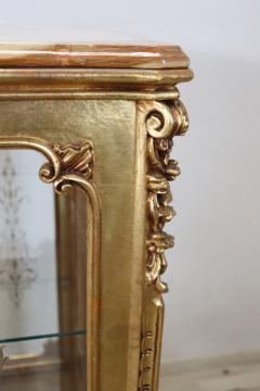 Italian Baroque Style Carved and Gilded Wood Elegant Vitrine - 4209485