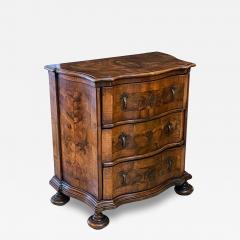 Italian Baroque Style Serpentine 3 drawer Commode - 4575910