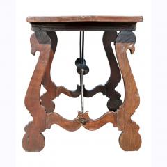 Italian Baroque Style Walnut Table - 3802969