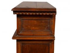 Italian Baroque Walnut Credenza - 4145055