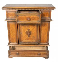 Italian Baroque Walnut Credenza - 4723332
