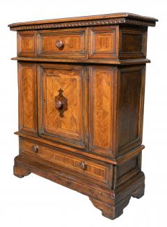 Italian Baroque Walnut Credenza - 4723355