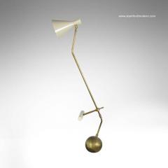 Italian Counter Weight Brass Table Lamp 1950s - 213701