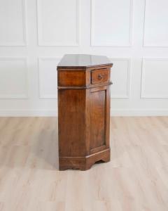Italian Early 19th Century Chestnut Wood Sideboard - 4611884