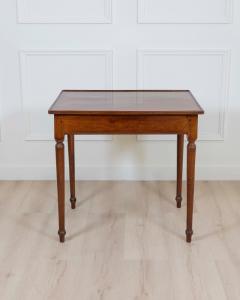 Italian Late 18th Century Neoclassical Walnut Desk with Fruitwood Marquetry - 4593560