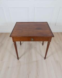 Italian Late 18th Century Neoclassical Walnut Desk with Fruitwood Marquetry - 4593561