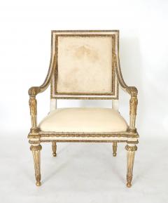 Italian Louis XVI Painted and Parcel Gilt Fauteuil of Large Scale - 2711949