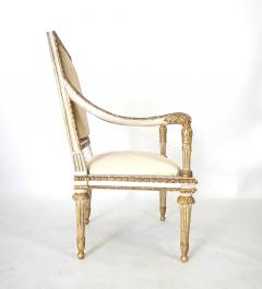 Italian Louis XVI Painted and Parcel Gilt Fauteuil of Large Scale - 2711951