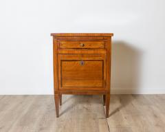 Italian Louis XVI Walnut Bedside Table with Veneered Inlay Late 18th Century - 4189847