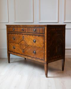Italian Louis XVI Walnut Marquetry Chest Late 18th Century - 4451766