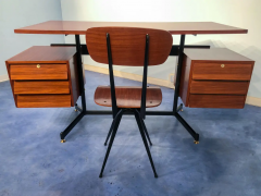 Italian Mid Century Modern Teak Desk with Chair 1950s - 2600091