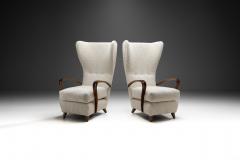 Italian Mid Century Modern Wingback Chairs in Boucl Italy 1950s - 3309033