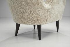 Italian Modern High Back Armchairs with Sheepskin Upholstery Italy 1960s - 4687090