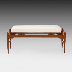 Italian Modernist Bench in Ivory Boucl  - 3216242
