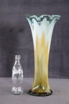 Italian Murano Artistic Glass Tall Vase 1960s - 3602642