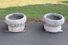 Italian Outdoor and Garden Pair of Vases in White Hand Carved Carrara Marble - 3728092