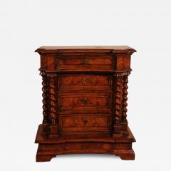 Italian Renaissance Oratory In Walnut And Burl Walnut 17th Century - 4176757