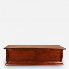 Italian Renaissance Walnut Chest 16 Century - 3160601