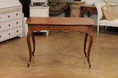 Italian Rococo Early 19th Century Oak Table with Carved Apron and Cabriole Legs - 3544632