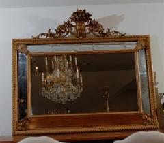 Italian Rococo Style 19th Century Giltwood Pareclose Mirror with Carved Crest - 3415063