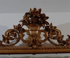 Italian Rococo Style 19th Century Giltwood Pareclose Mirror with Carved Crest - 3415103