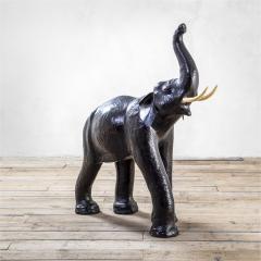 Italian School Italian Sculpture Elephant in Papier Mache and Faux Leather 60s - 2518952