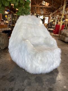 Italian Swivel Armchair of the 70s Neanderthal style - 1836325