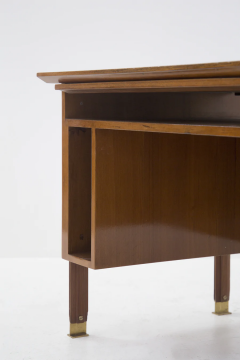 Italian Vintage Desk in Walnut wood brass and glass - 2633755