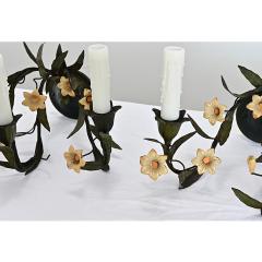 Italian Vintage Pair of Tole Floral Wall Sconces - 4690498