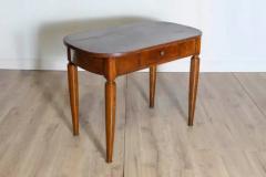 Italian Walnut 1890s Side Table with Oval Top One Drawer and Cylindrical Legs - 3918541