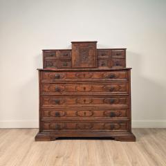 Italian Walnut Baroque Chest circa 1780 - 4806517