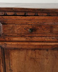 Italian Walnut Baroque Credenza Server 17th century - 3926780