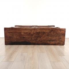 Italian Walnut Baroque Credenza Server 17th century - 3926781