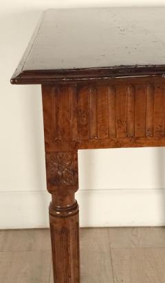 Italian Walnut Neoclassical One Drawer Table early 19th century - 4086425