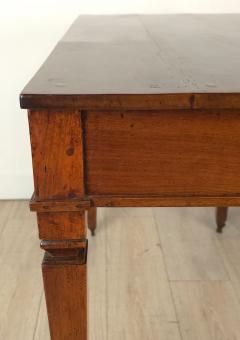 Italian Walnut Neoclassical Writing Table circa 1810 - 4086465