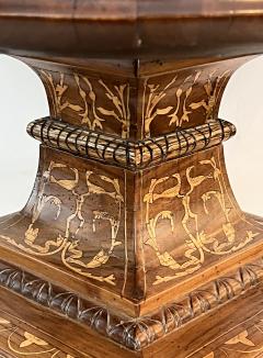 Italian neoclassical style inlaid walnut circular side drinks table - 2861458