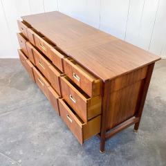 J Stuart Clingman John Widdicomb Nine Drawer Rosewood Dresser J Stuart Clingman 1950s - 2964237