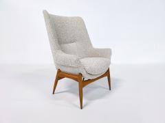 J lia Gaubek Pair of Mid Century Modern Armchairs by Julia Gaubek in Beige Boucle - 2980818