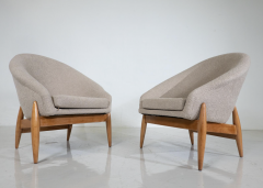 J lia Gaubek Pair of Mid Century Modern Beige Fabric Armchairs by Julia Gaubek Hungary 1950 - 3353133