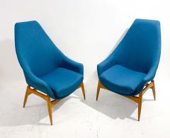 J lia Gaubek Pair of Mid Century Modern Blue Armchairs by Julia Gaubek - 2897623