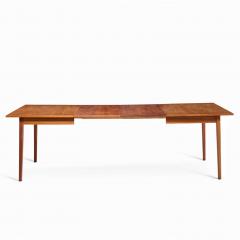 Jack Cartwright Jack Cartwright for Founders Walnut Expanding Walnut Dining Table with 2 Leaves - 4432233