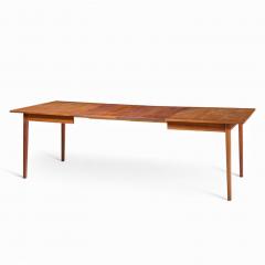 Jack Cartwright Jack Cartwright for Founders Walnut Expanding Walnut Dining Table with 2 Leaves - 4432235
