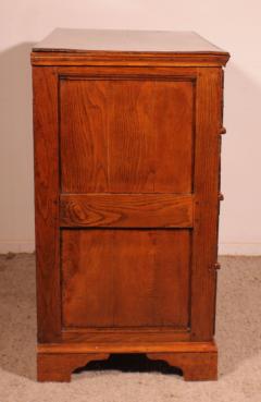 Jacobean Oak Chest Of Drawers From The 17th Century - 3683652